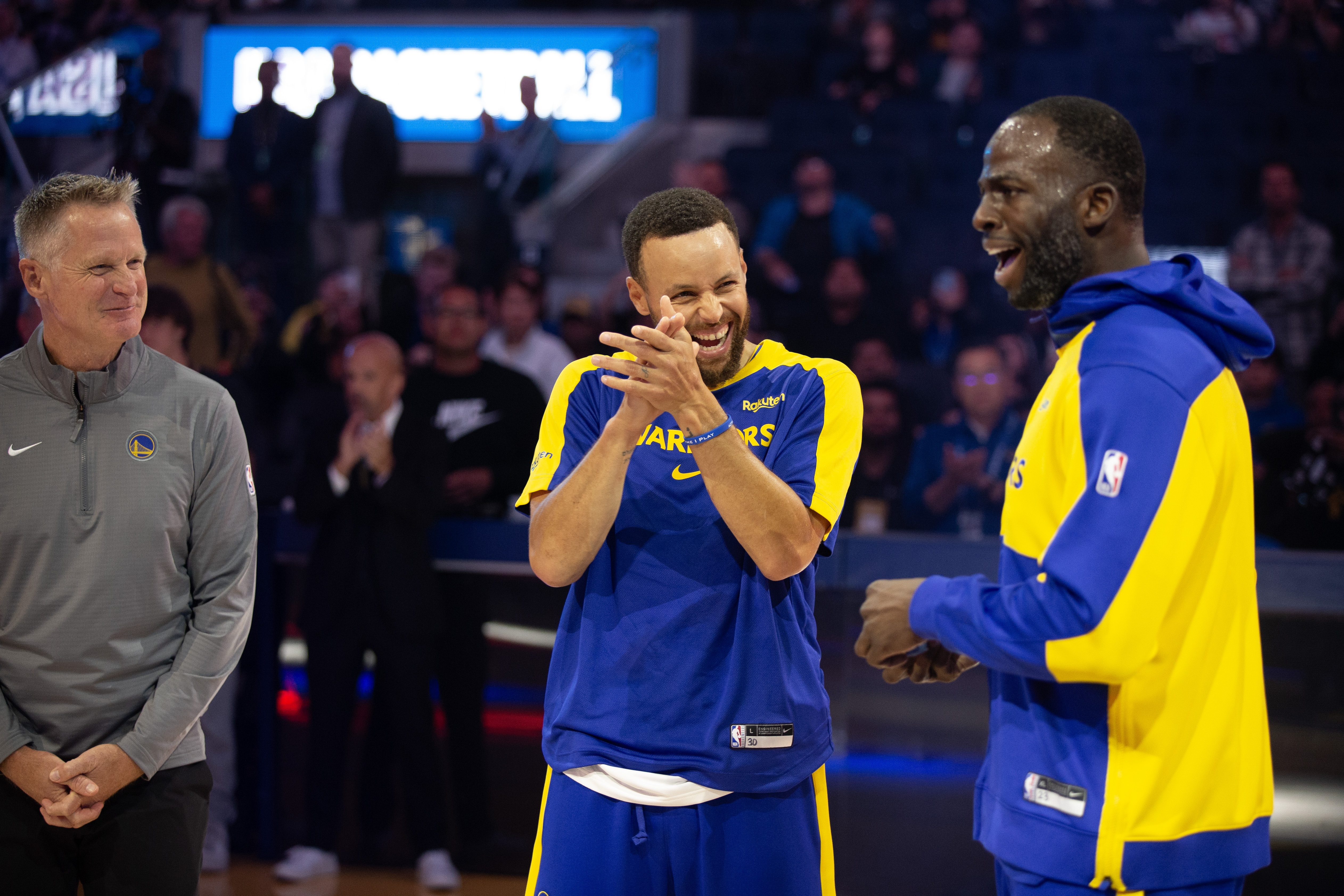 追梦播客直言阵容稳定是冠军基石 勇士模式难复制