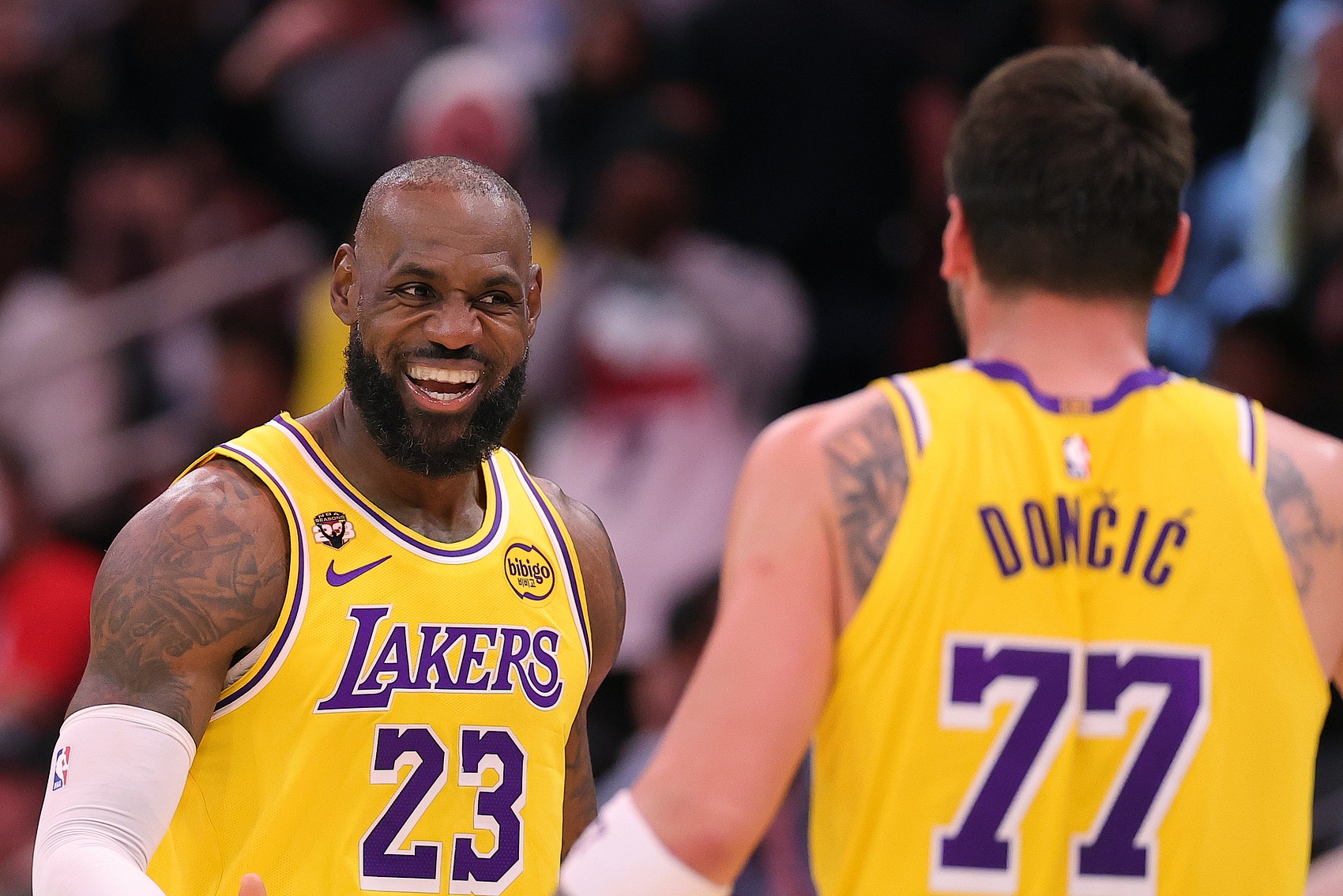 老马丁：东契奇不退防传染全队 他伤退后詹姆斯重塑了湖人的气质