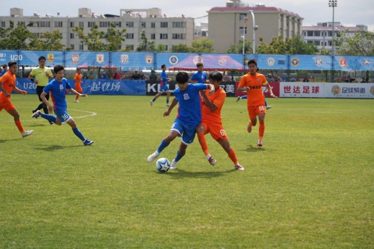 申花U20两翼齐飞2-0云南玉昆，黄毅豪张煜建功