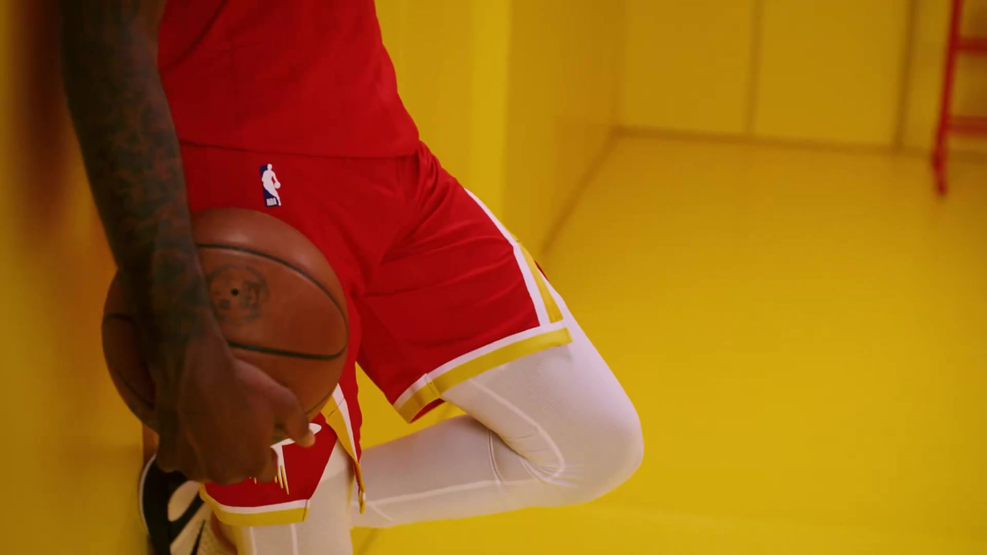 火箭发布新球衣与Logo 西红柿炒蛋配色回归倒三角设计