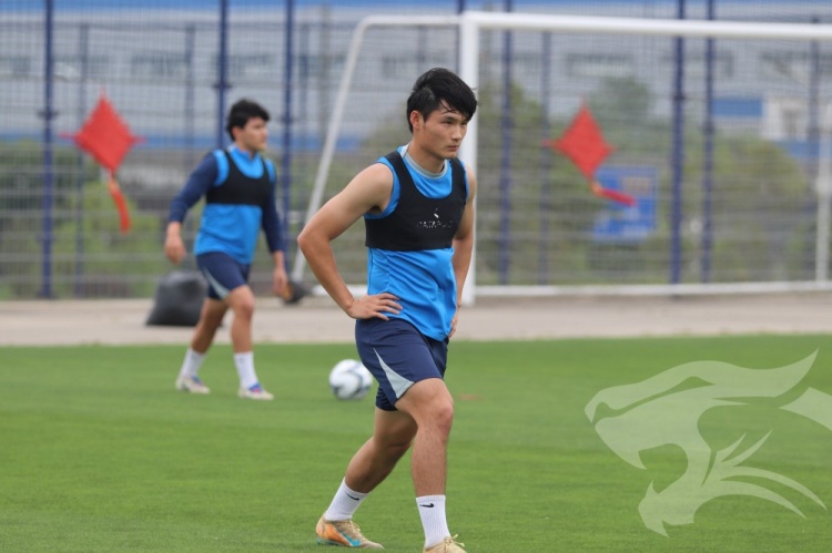 武汉三镇间歇期收队,专项训练与热身赛双线备战下半程 武汉三镇间歇期收队,专项训练与热身赛双线备战下半程
