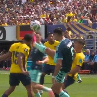 安德森加盟曼城；维尼双响；日本32强再遇巴西