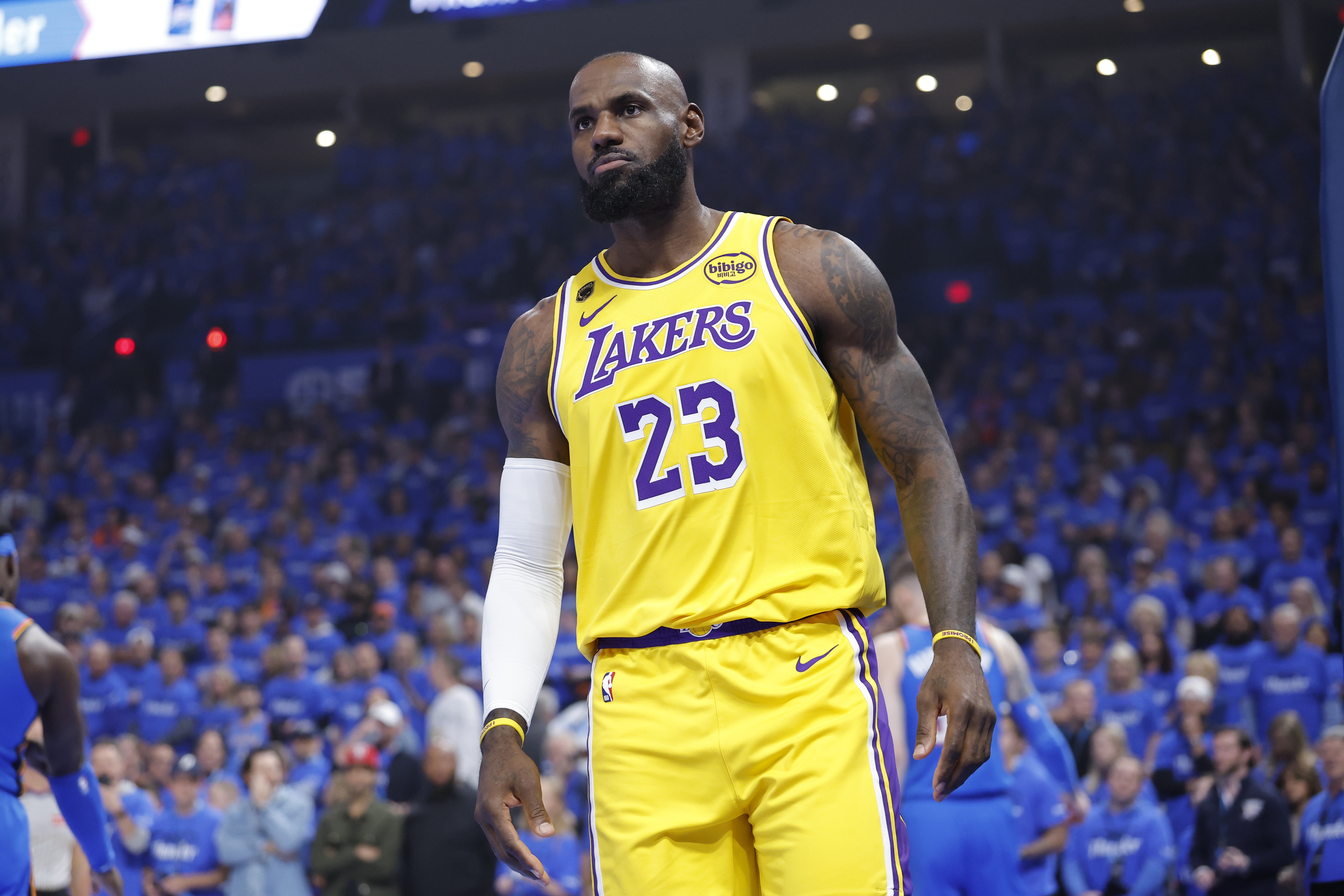 Windhorst爆湖人未报价詹姆斯：开出足够高薪他就会见面