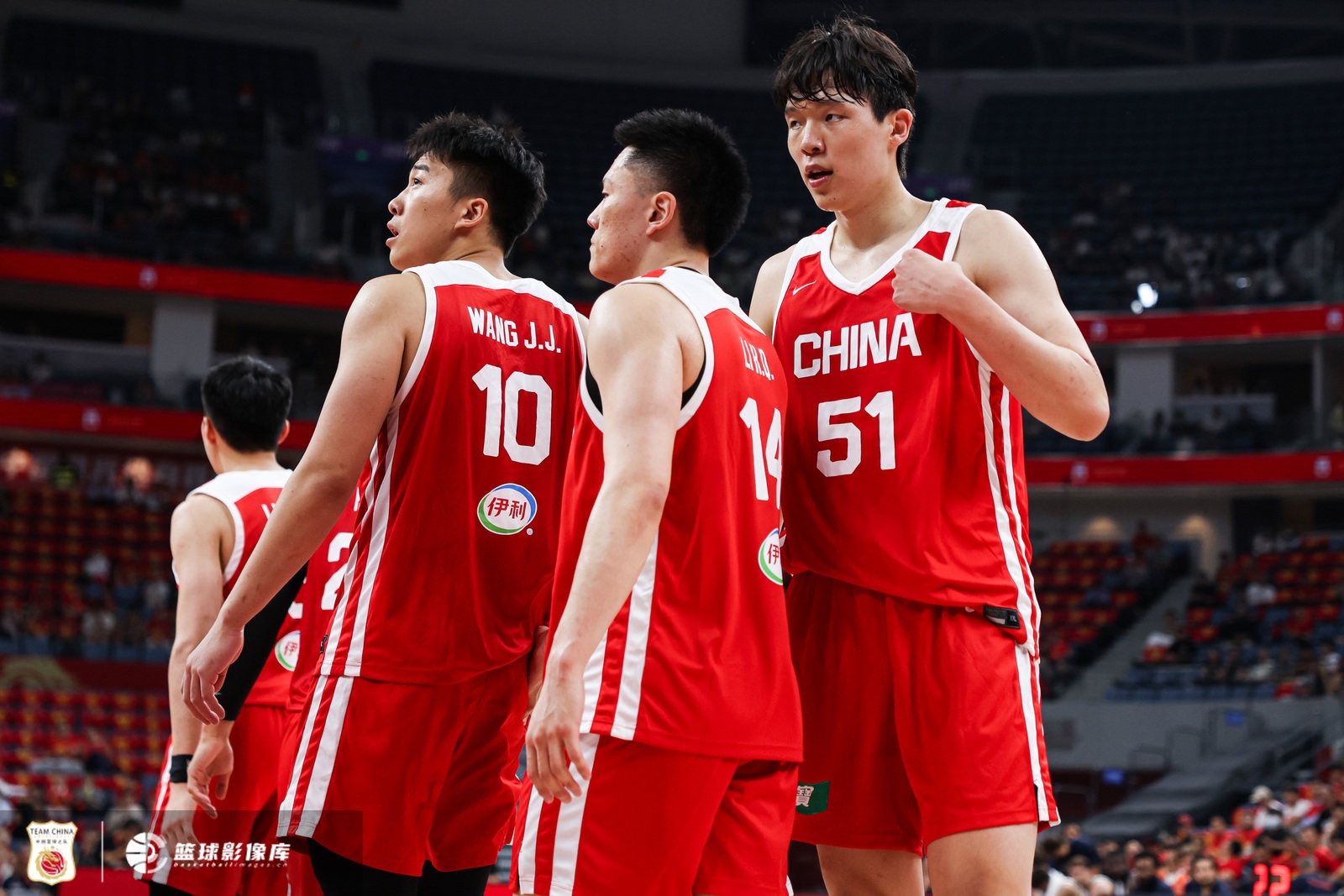 主场19分惨败日本 王俊杰杨瀚森归队难阻颓势