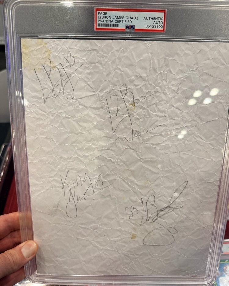 詹姆斯高中签名练习纸经认证成藏品,本人回应:那时太差 詹姆斯高中签名练习纸经认证成藏品,本人回应:那时太差
