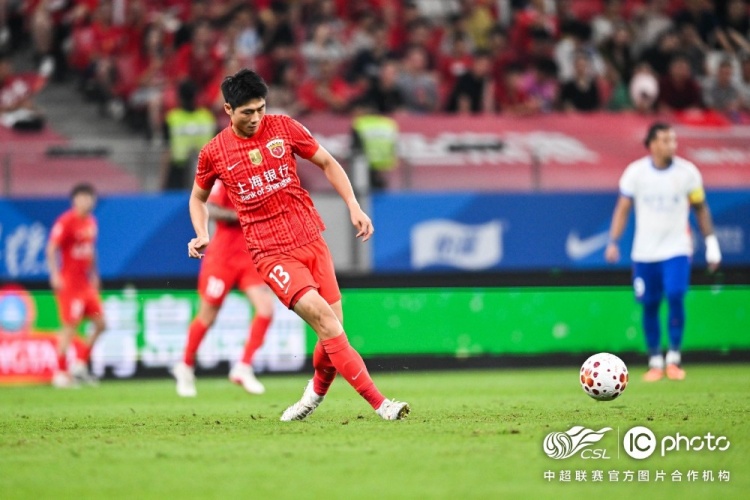 三粒进球被吹 海港主场0-1负泰山 三粒进球被吹 海港主场0-1负泰山