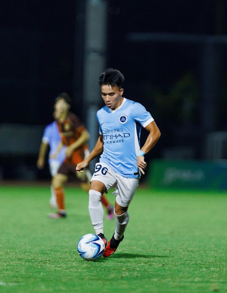 深圳新鹏城U20主场2比1逆转陕西联合U20 程鑫替补远角破门 深圳新鹏城U20主场2比1逆转陕西联合U20 程鑫替补远角破门