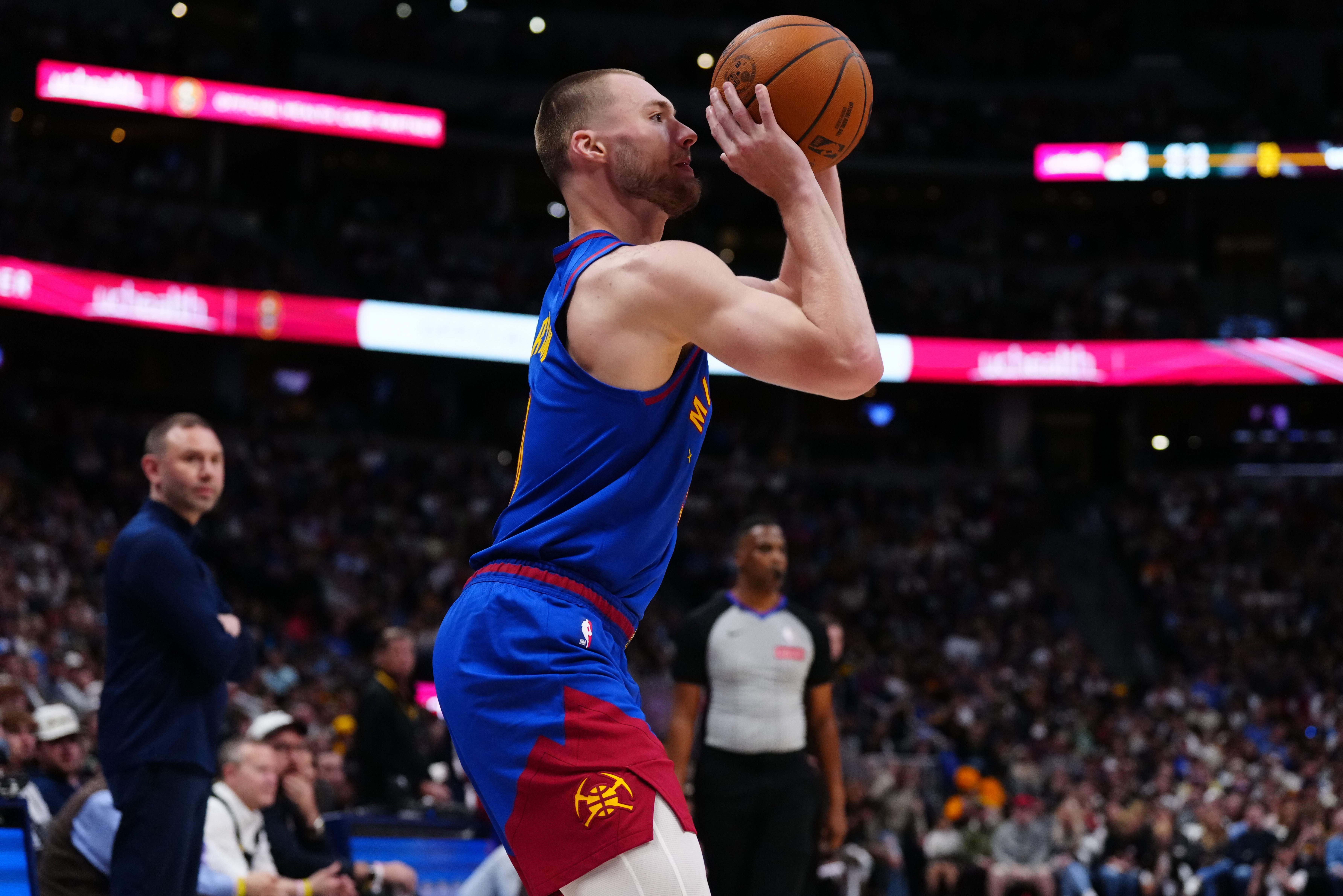 恩比德剩余合同1.88亿登顶NBA垃圾合同榜 恩比德剩余合同1.88亿登顶NBA垃圾合同榜