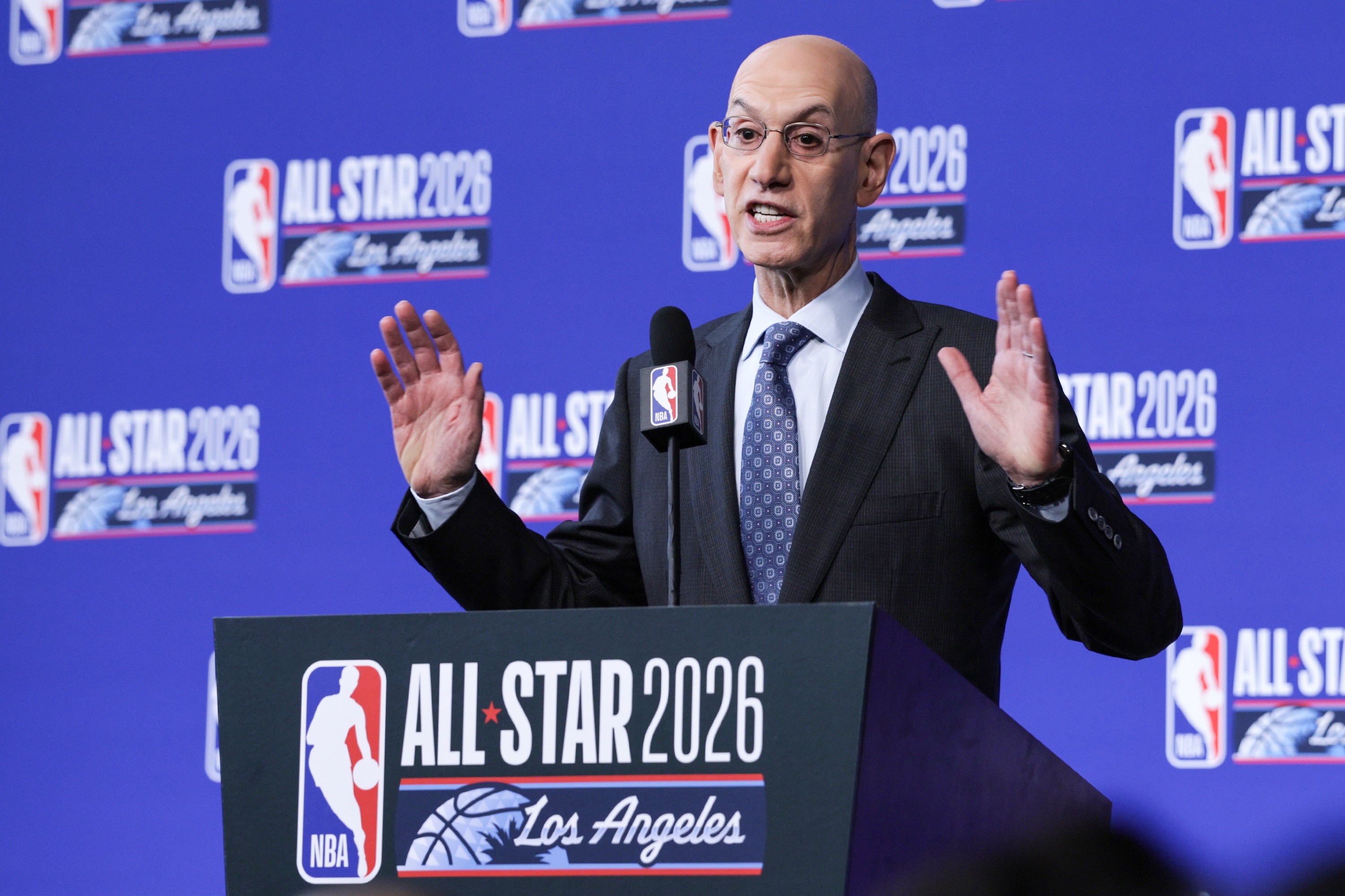 四笔球队出售皆涉负面丑闻 萧华治下NBA老板交接亮红灯