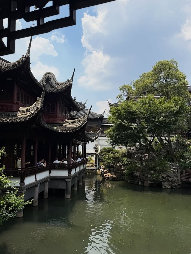 保罗·乔治妻子晒上海48小时随行照片
