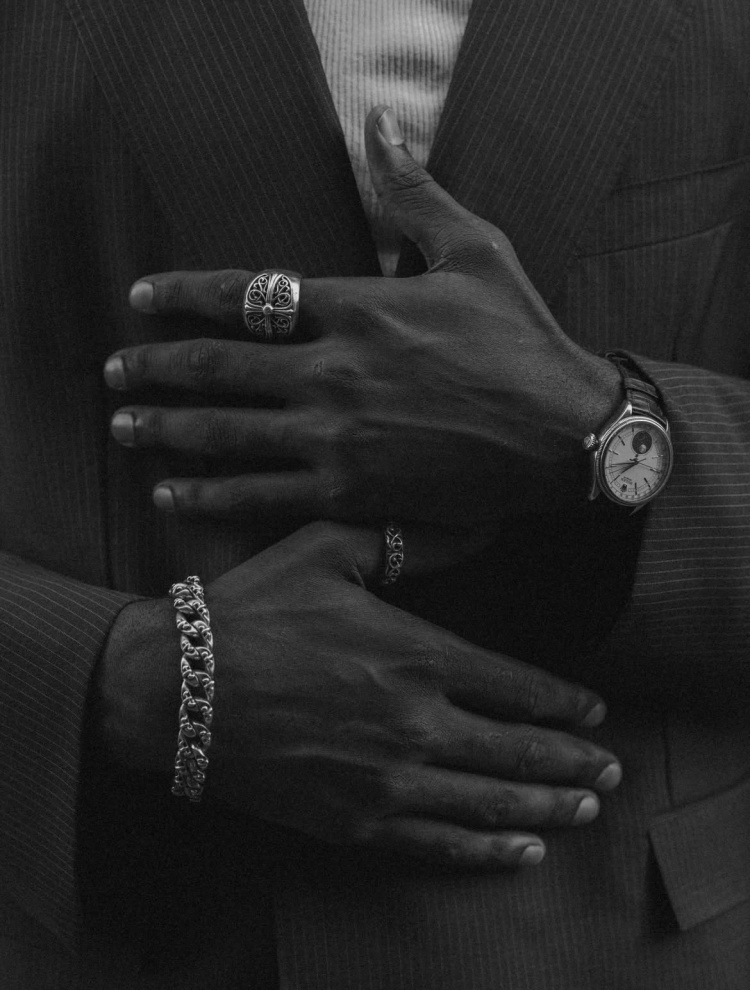 型男上线！伊森参加2026年纽约时装周 社媒晒出多张帅照